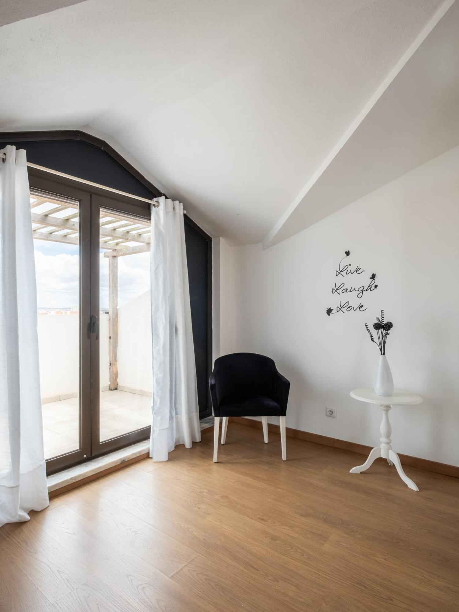 West Side Guesthouse Peniche Exterior foto