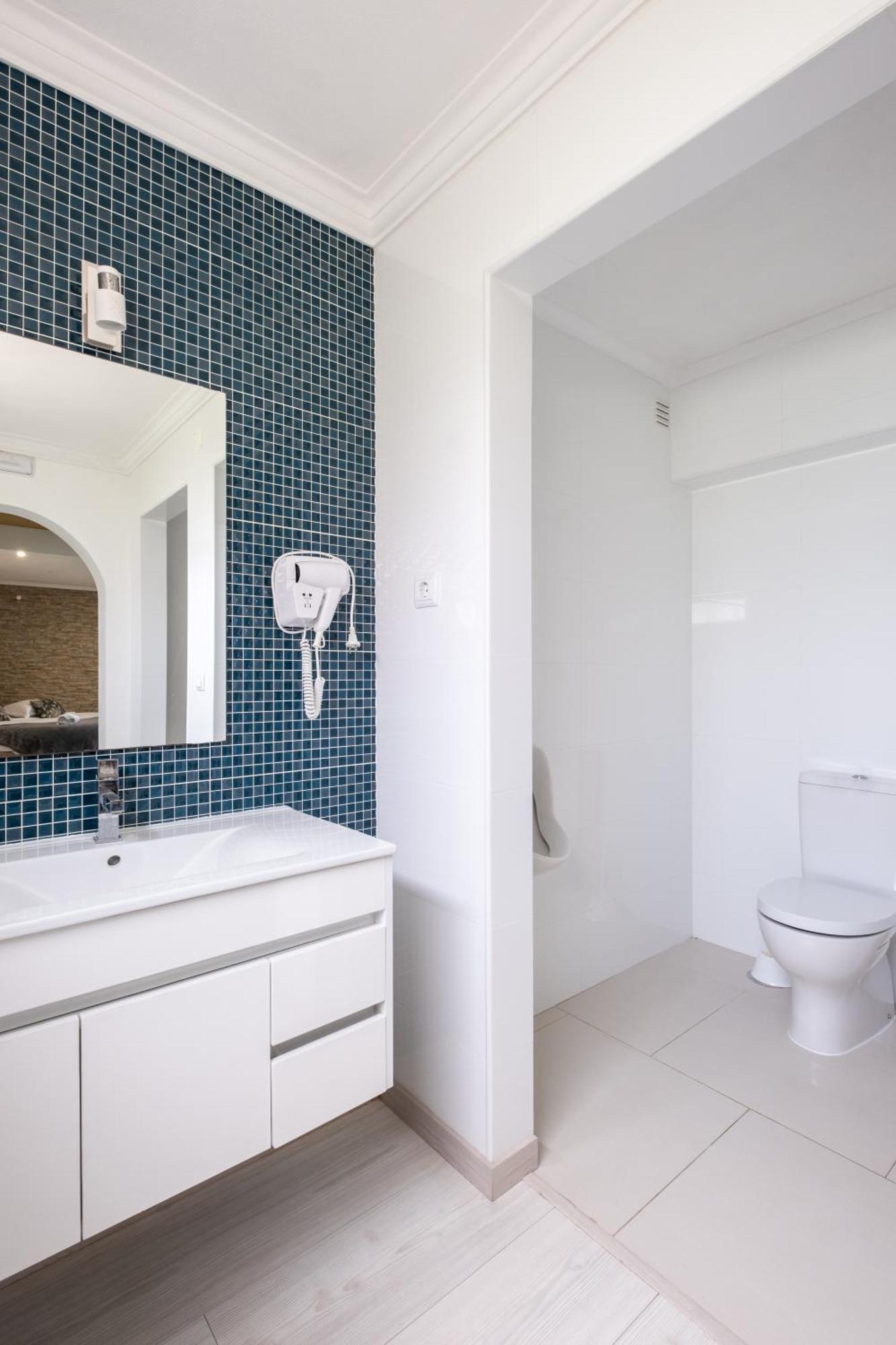 West Side Guesthouse Peniche Exterior foto