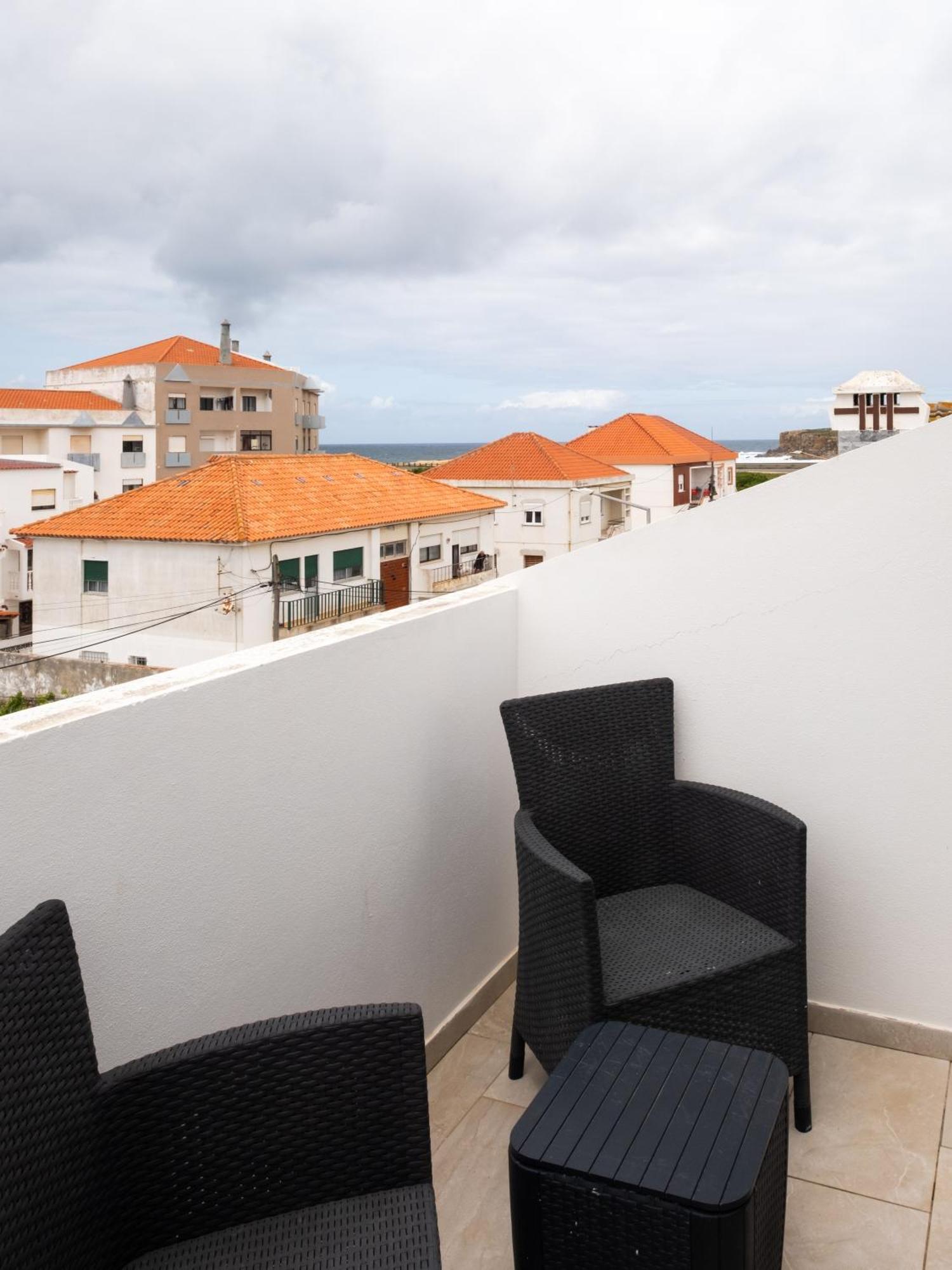 West Side Guesthouse Peniche Exterior foto